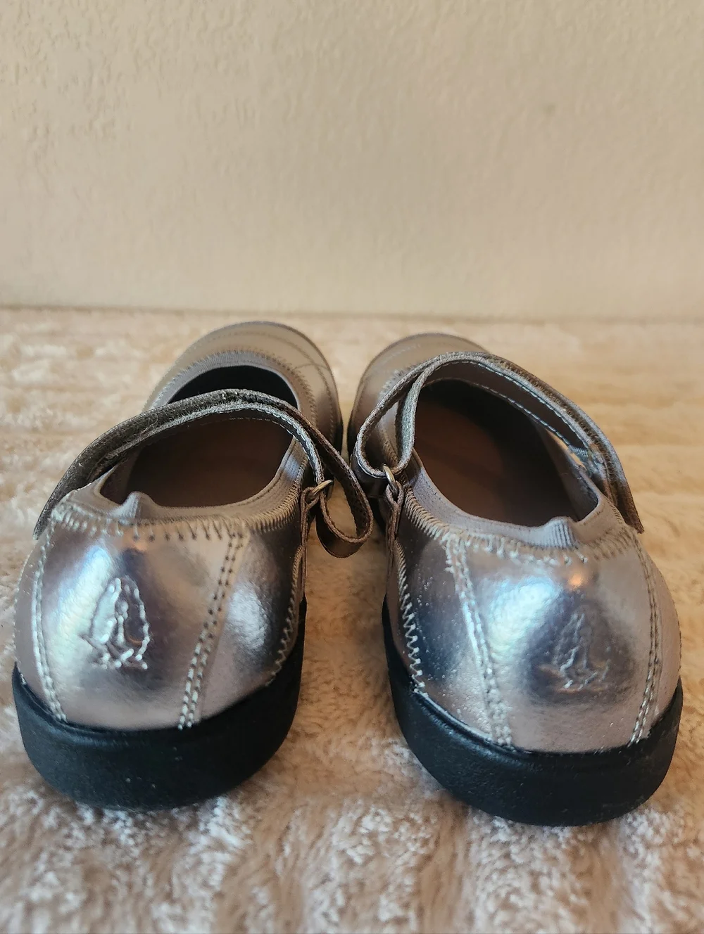 Hush Puppies Reese Mary Jane (Child/Big Kid) Pewter/Metallic Silver